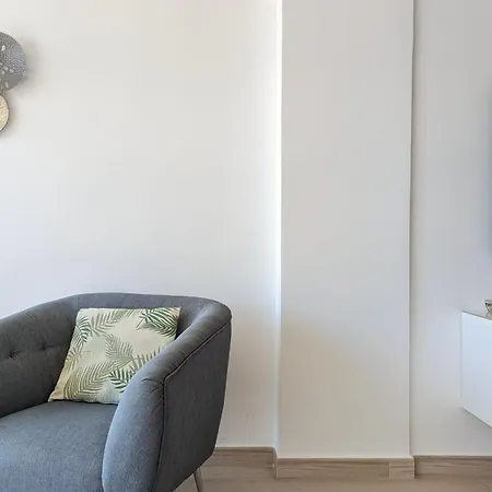 Apartment Esmeralda Sea Front